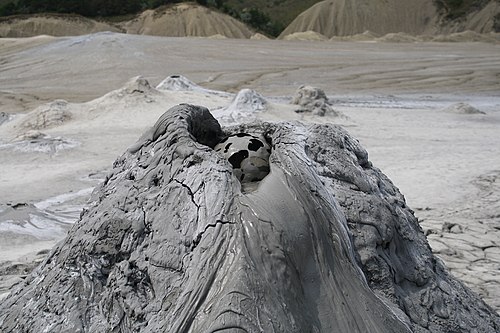 Vulcanii Noroioși – Berca